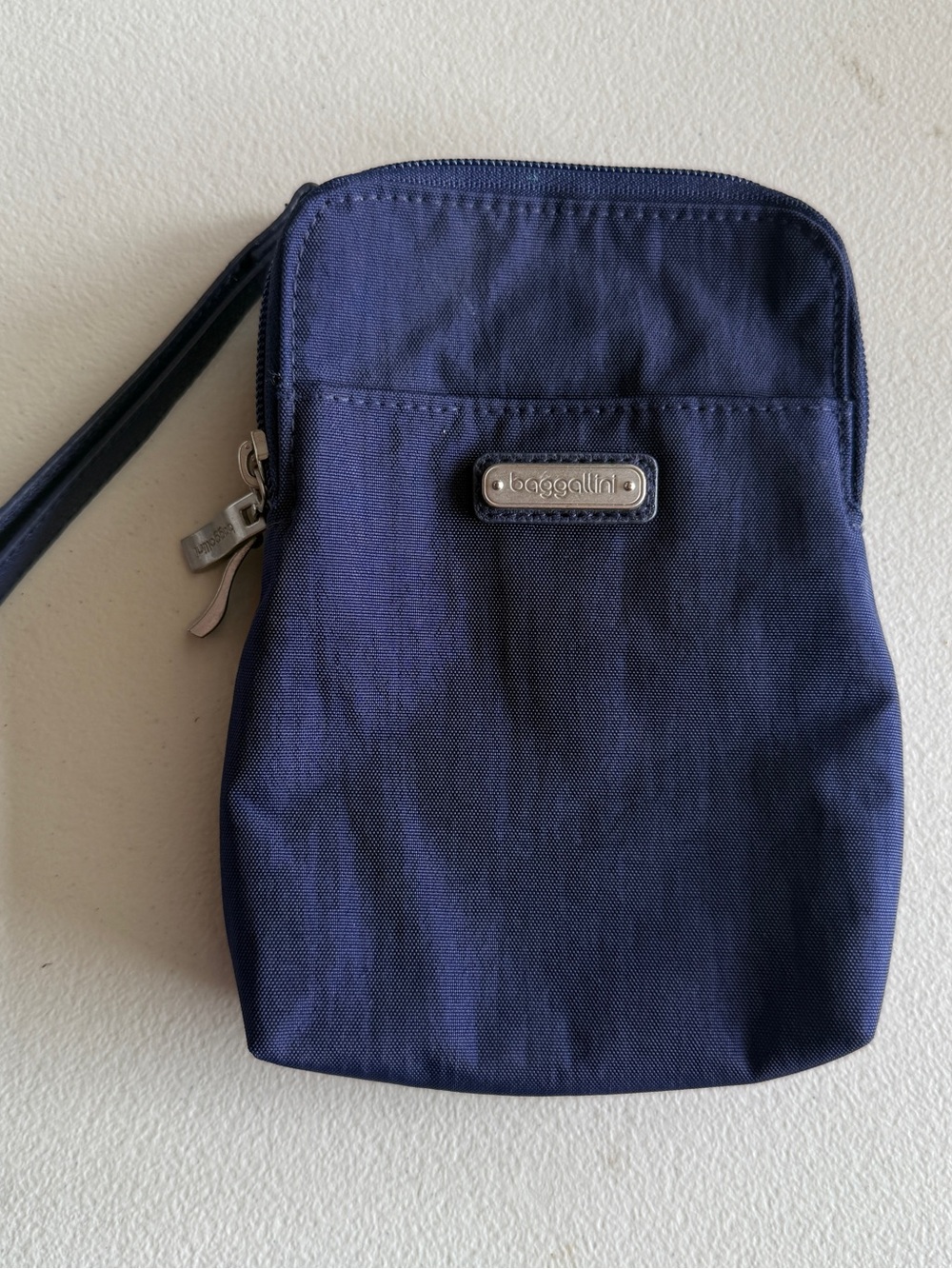 Baggallini Modern Take Two Navy Compact Crossbody Pouch with Wrist Strap